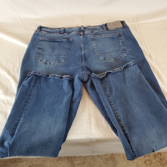 Mens Izod Jeans Relaxed Fit 42x32 - Picture 6 of 8